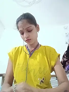 Mohnicute online show from July 4, 7:31 pm