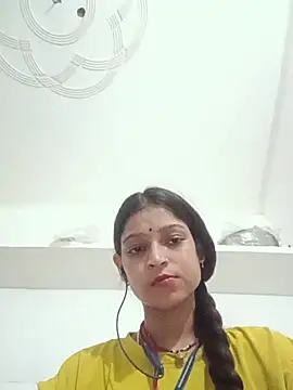 Mohnicute online show from July 8, 6:01 pm
