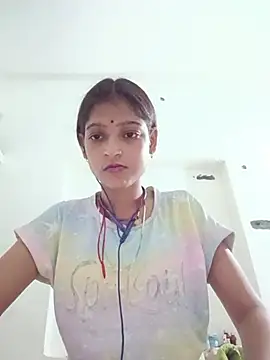 Mohnicute online show from July 11, 6:32 pm