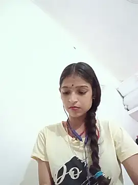 Mohnicute online show from July 25, 6:05 pm