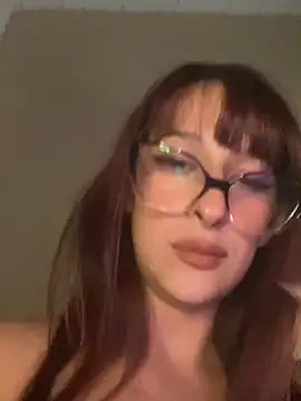 Taurina0105 online show from April 6, 6:47 am