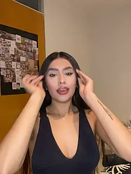 lauren clauz online show from February 5, 11:31 pm