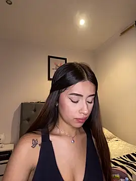 lauren clauz online show from February 11, 10:48 pm