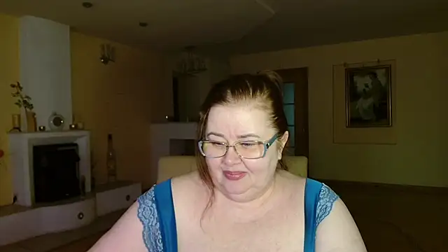Snapshot of Natali-Gucci chatting on May 5, 3:31 pm Natali-Gucci online show from May 5, 3:31 pm