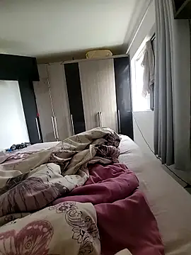 Snapshot of Omundosecretodixx_420 chatting on February 26, 11:42 am Omundosecretodixx 420 online show from February 26, 11:42 am