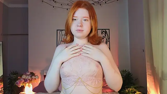 Snapshot of Erica_angel chatting on June 17, 5:10 am Erica angel online show from June 17, 5:10 am