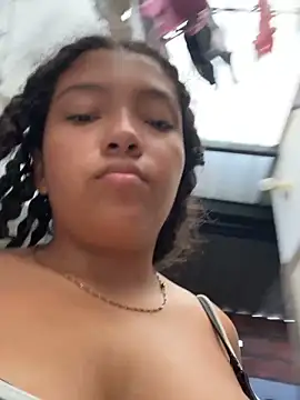 PetiteKattia online show from February 3, 1:38 pm