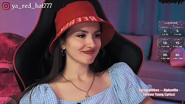 Snapshot of -RED_HAT- chatting on July 19, 5:33 am -RED HAT- online show from July 19, 5:33 am