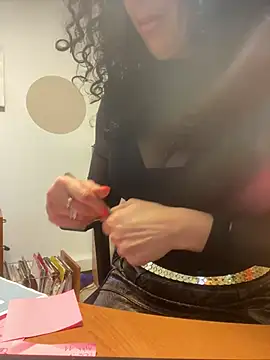 Deessenympho online show from January 19, 8:40 am