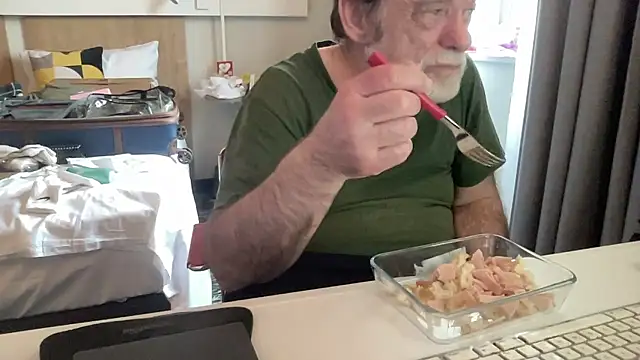 coach-karl online show from February 5, 11:48 am