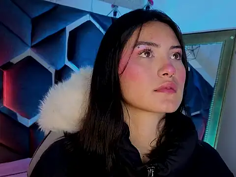 Brandy collinss online show from March 20, 11:04 am