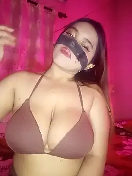 Bunnybush37 online show from May 28, 3:31 pm