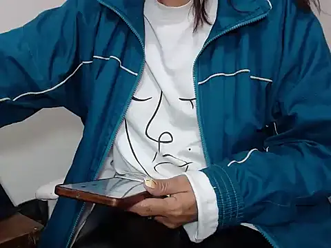 Tiff Dirty69 online show from April 2, 3:42 pm