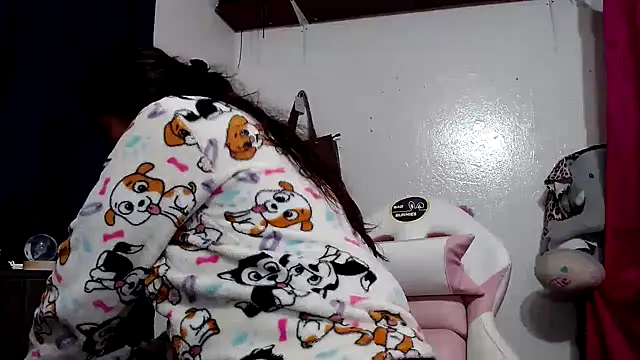 Tiff Dirty69 online show from April 18, 2:15 am