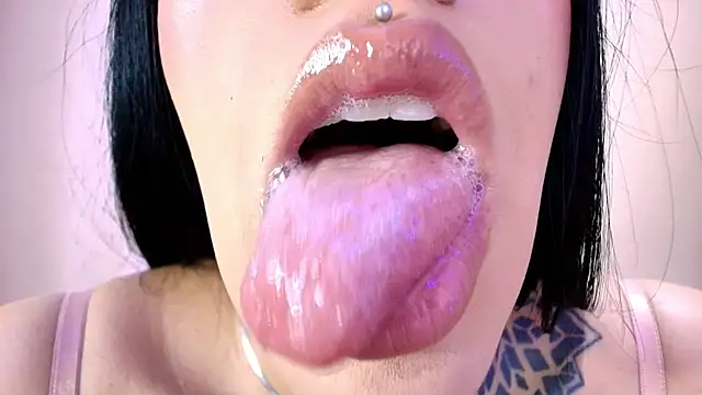 catte jensen online show from April 18, 4:05 am