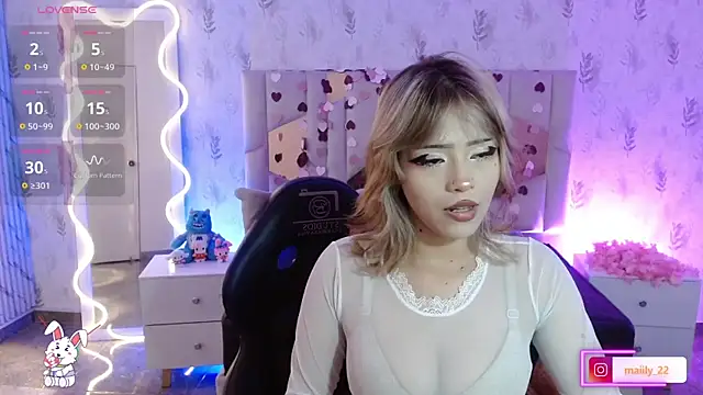 Mavis tay online show from February 18, 6:59 pm