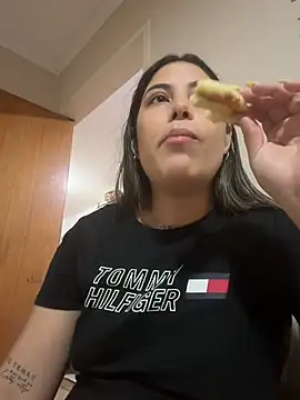 Anna Bitch Disgusting online show from April 18, 9:13 am