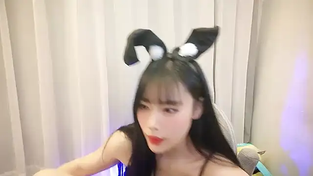 Snapshot of hayuyuyu chatting on May 7, 3:50 pm hayuyuyu online show from May 7, 3:50 pm
