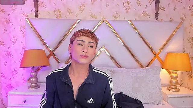 Snapshot of JacobRusso chatting on January 19, 3:32 am JacobRusso online show from January 19, 3:32 am