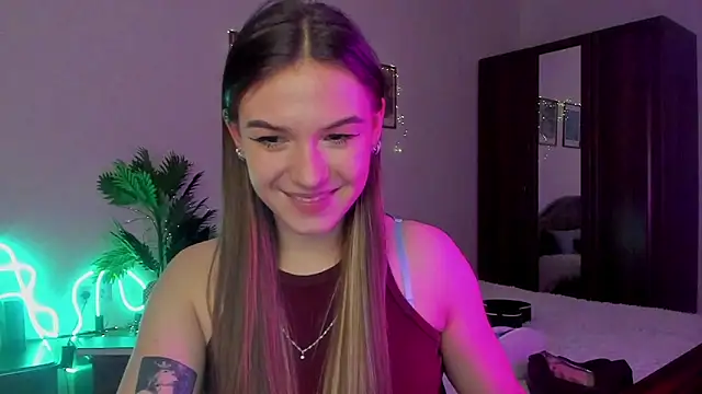 luna lust 212 online show from March 2, 7:43 pm