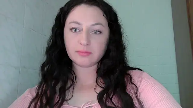 Snapshot of MelinaAx chatting on June 19, 7:06 pm MelinaAx online show from June 19, 7:06 pm
