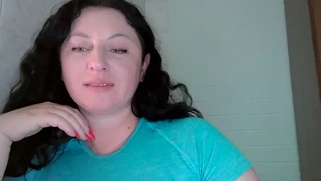 Snapshot of MelinaAx chatting on June 25, 8:13 pm MelinaAx online show from June 25, 8:13 pm