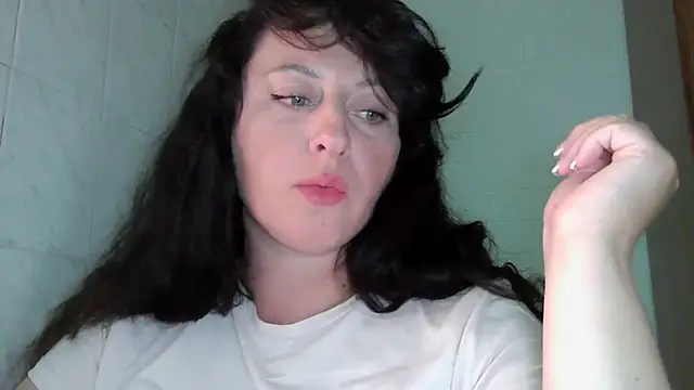 Snapshot of MelinaAx chatting on July 18, 7:06 pm MelinaAx online show from July 18, 7:06 pm