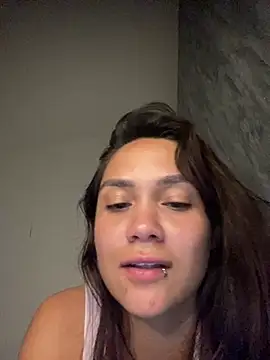 carolsapequinha online show from July 10, 4:28 am