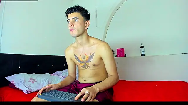 kaiborman00 online show from February 16, 3:13 am