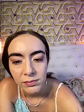 MelanyyJhonson15 online show from May 21, 3:13 am