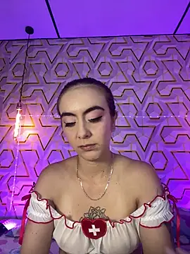 Snapshot of MelanyyJhonson15 chatting on June 19, 8:34 pm MelanyyJhonson15 online show from June 19, 8:34 pm