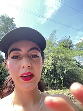 Snapshot of MelanyyJhonson15 chatting on July 13, 3:48 pm MelanyyJhonson15 online show from July 13, 3:48 pm