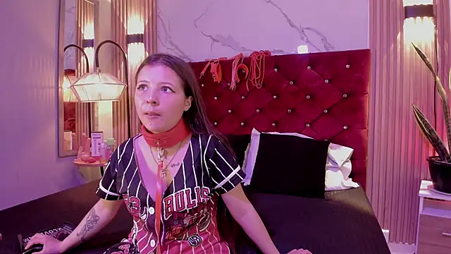 Danna-Rouse online show from February 13, 8:38 pm