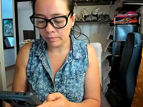 caroline 47 online show from February 15, 3:31 pm