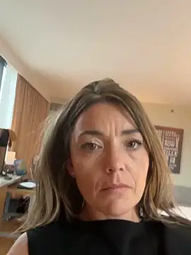 Snapshot of miatate chatting on February 3, 9:53 pm miatate online show from February 3, 9:53 pm