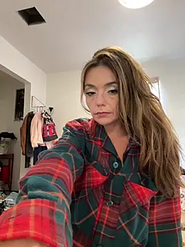 Snapshot of miatate chatting on February 15, 7:10 pm miatate online show from February 15, 7:10 pm