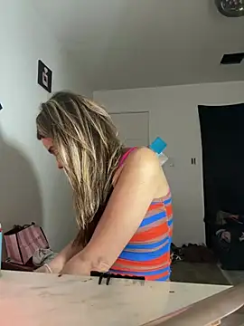 Snapshot of miatate chatting on February 20, 6:59 am miatate online show from February 20, 6:59 am