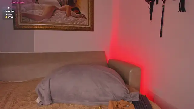 VeronicaSmith OS online show from April 22, 6:42 pm