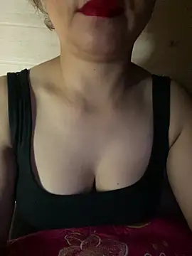 Snapshot of Diana-sexyy chatting on June 26, 2:54 pm Diana-sexyy online show from June 26, 2:54 pm