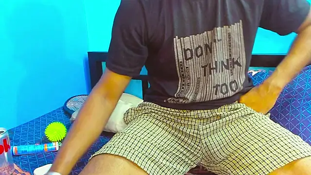 Suck my fuckin dick bitch online show from January 28, 6:49 pm
