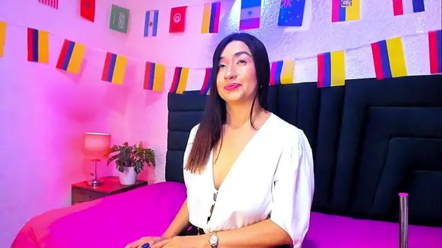 Snapshot of VictoriaRouge_ chatting on July 12, 8:11 pm VictoriaRouge online show from July 12, 8:11 pm