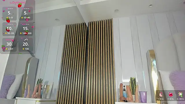 roxyflame  online show from July 21, 11:34 am