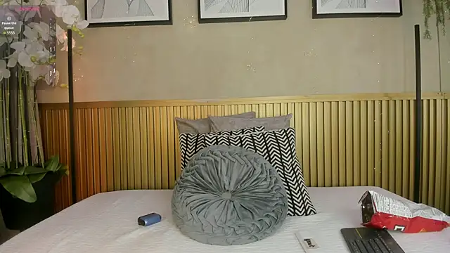 Gia ricci  online show from July 9, 4:27 am