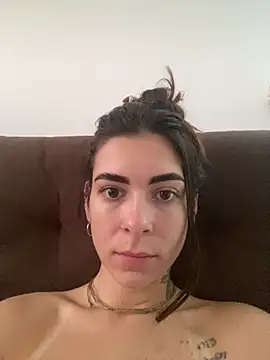 fer-nanda online show from February 14, 2:58 pm