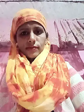 Snapshot of Pirvesh_singh chatting on January 18, 4:55 pm Pirvesh singh online show from January 18, 4:55 pm