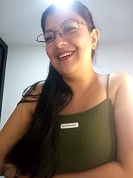 CelesteAlvarez1989 online show from April 22, 4:37 am