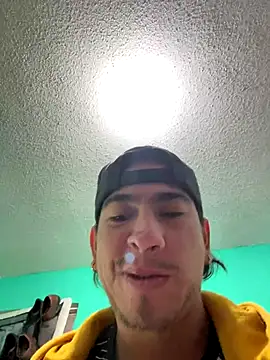 Snapshot of algila08 chatting on November 23, 5:40 am algila08 online show from November 23, 5:40 am