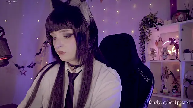 Snapshot of vronnier chatting on January 10, 4:20 pm vronnier online show from January 10, 4:20 pm