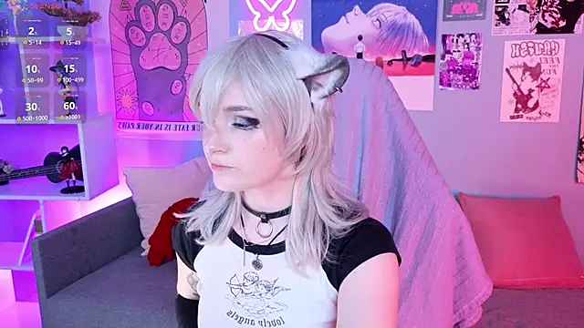 Snapshot of vronnier chatting on April 15, 3:41 pm vronnier online show from April 15, 3:41 pm