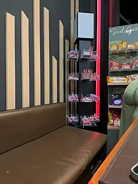 BelleRune online show from April 5, 1:08 pm